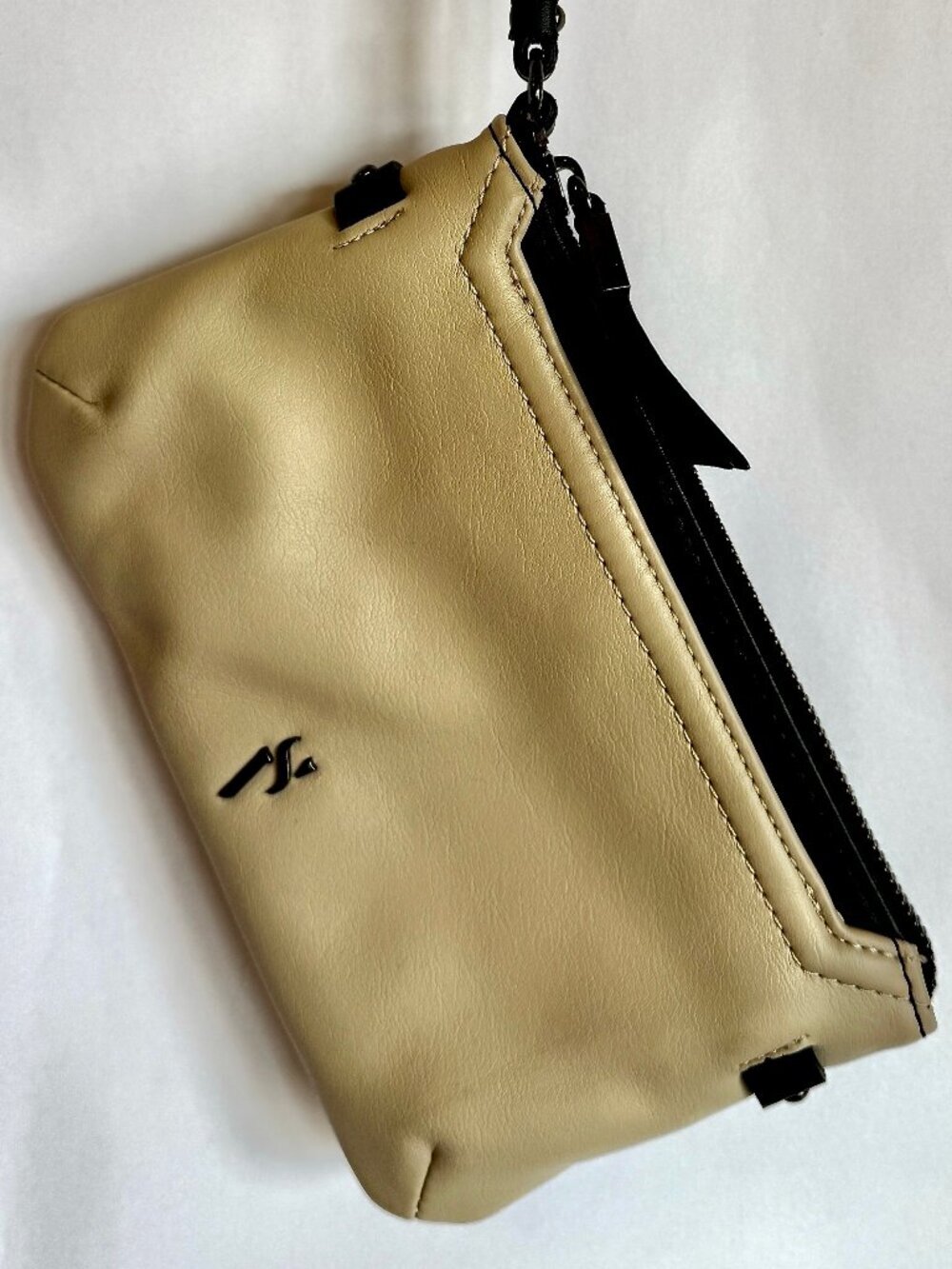 Travel Wristlet, Tan, Black, Vegan Leather, Vera Wang